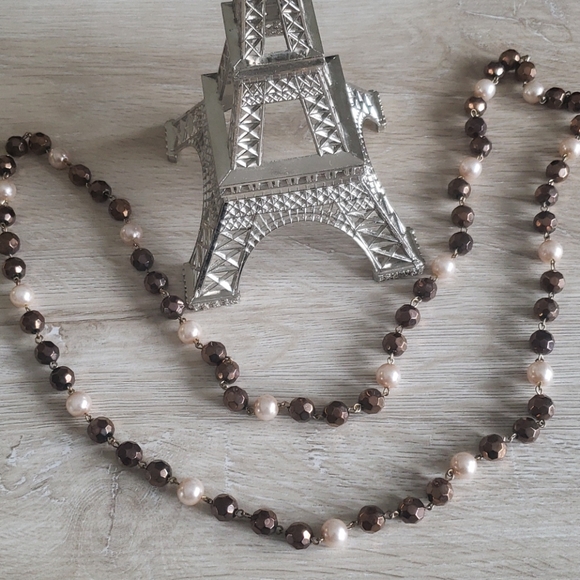 Jewelry - Bead necklace